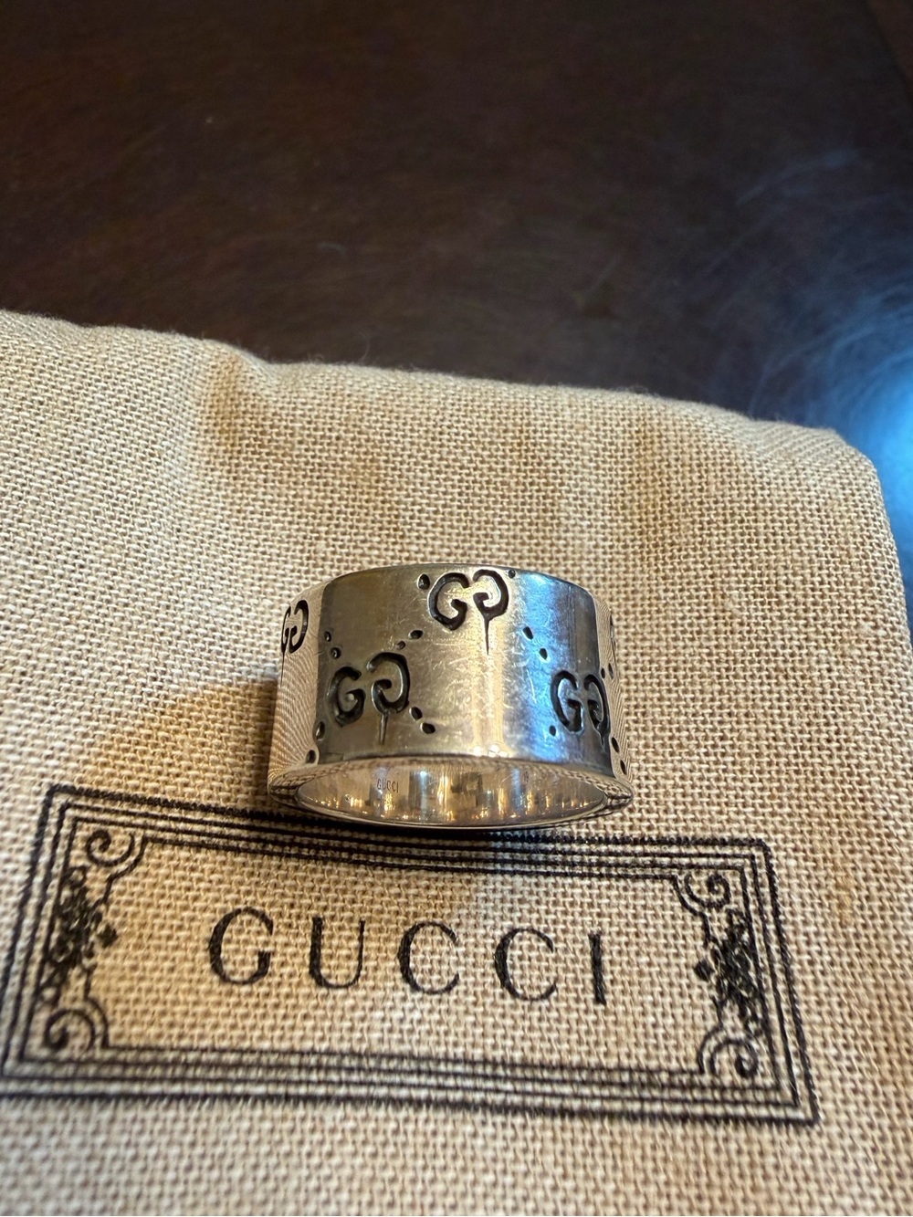 New Authentic Gucci GG Ghost Logo Silver Ring - Picture 9 of 16